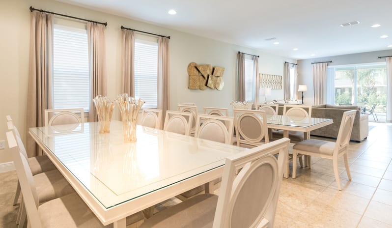 Encore Resort - Ten Bedroom Villa Dining room